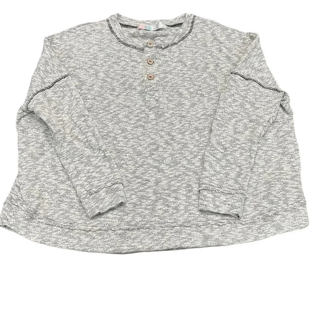 Free People Beach oversized gray pullover Henley. XS. EUC